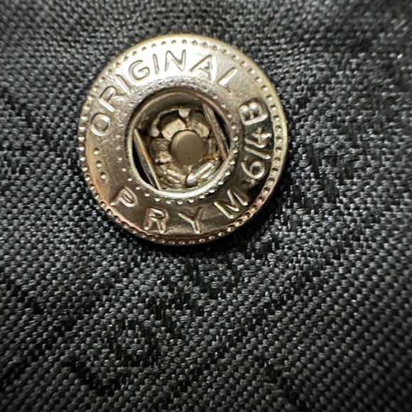 Authentic Longchamp small black leather body bag leather. - Picture 7 of 15